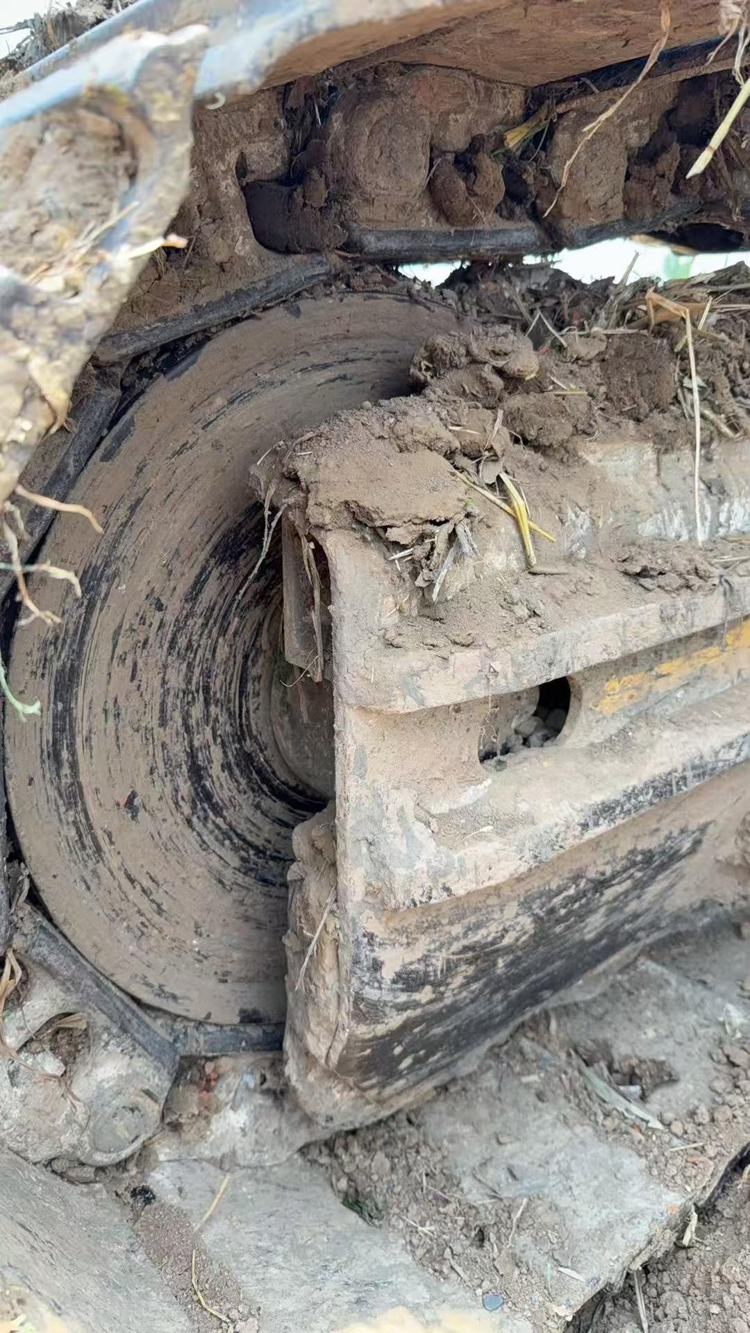Buy Sany SY205C Used Excavator / 9 Buy Sany SY205C Used Excavator / 9