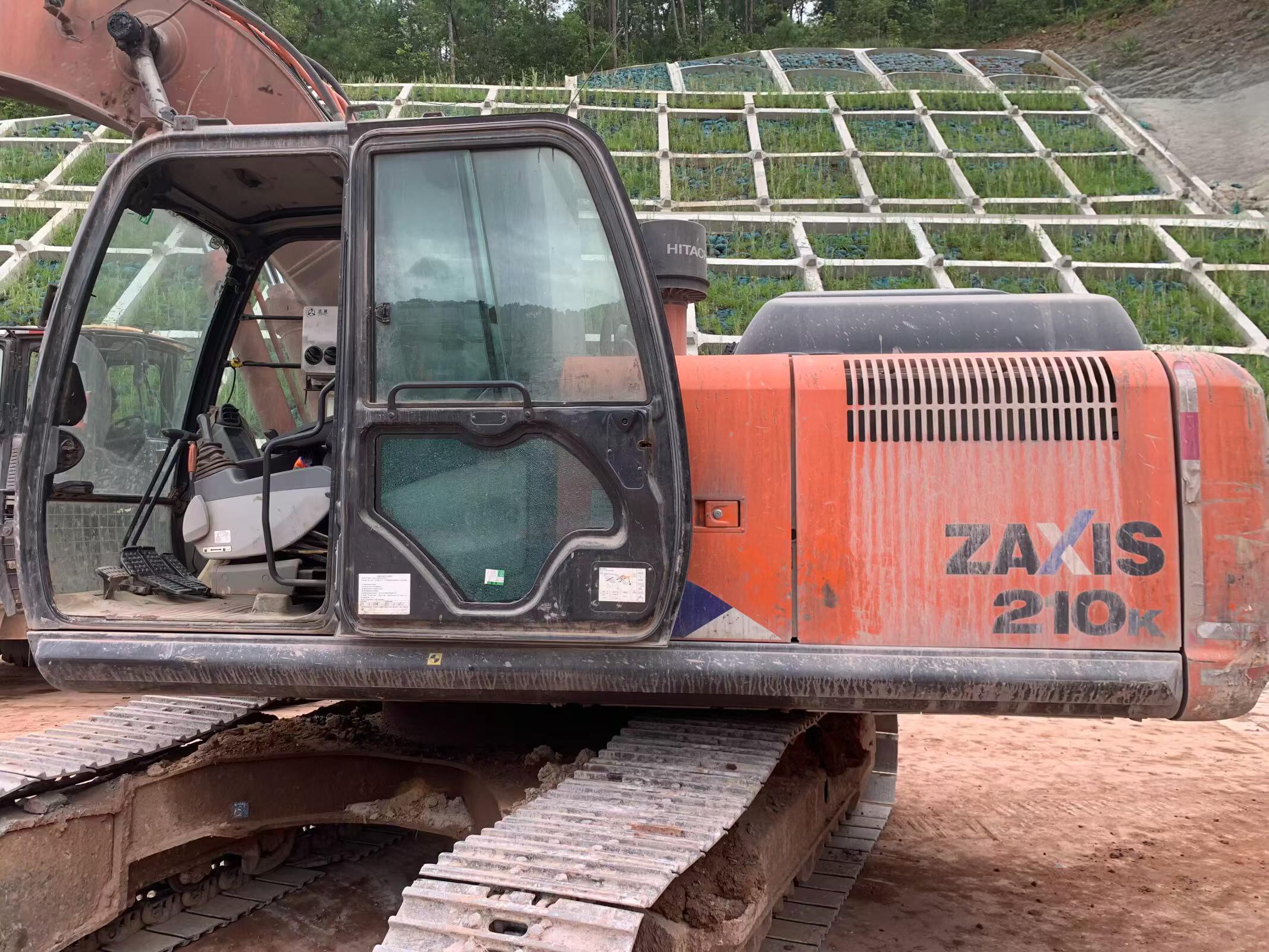Buy Hitachi EX210-5 Used Excavator / 2 Buy Hitachi EX210-5 Used Excavator / 2