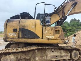 Buy Caterpillar 320D Used Excavator / 3 Buy Caterpillar 320D Used Excavator / 3