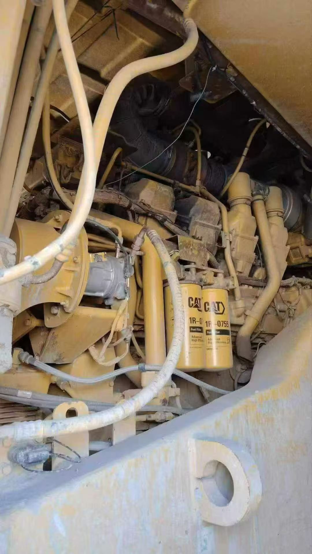 Buy Caterpillar Used Excavator / 1