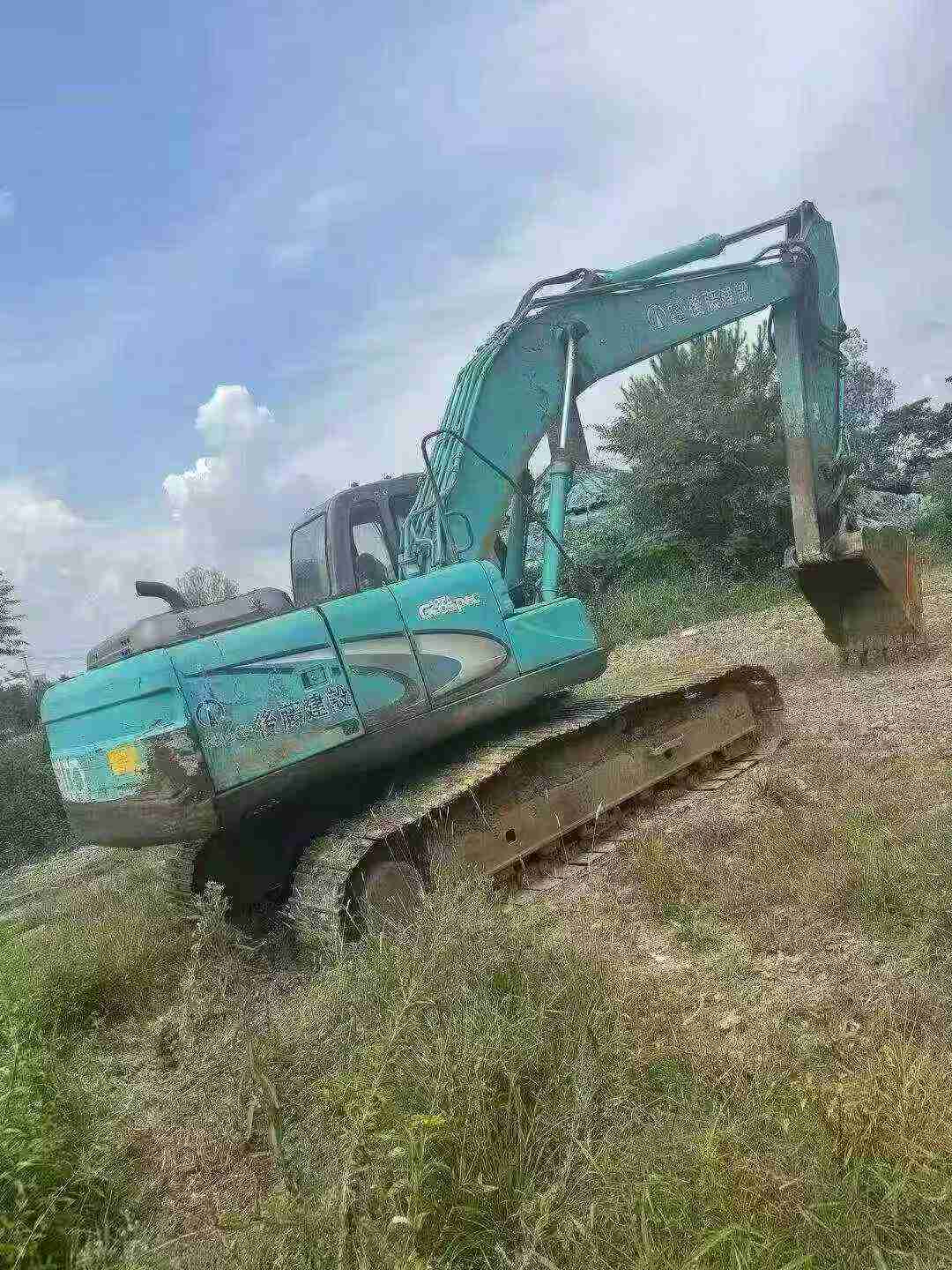 Buy Kobelco SK200-11 Used Excavator / 1