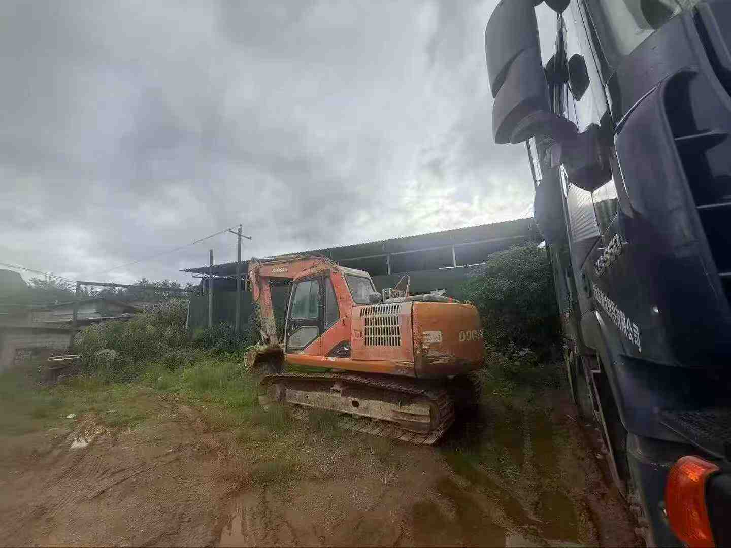 Buy Doosan DH150 Used Excavator / 2 Buy Doosan DH150 Used Excavator / 2