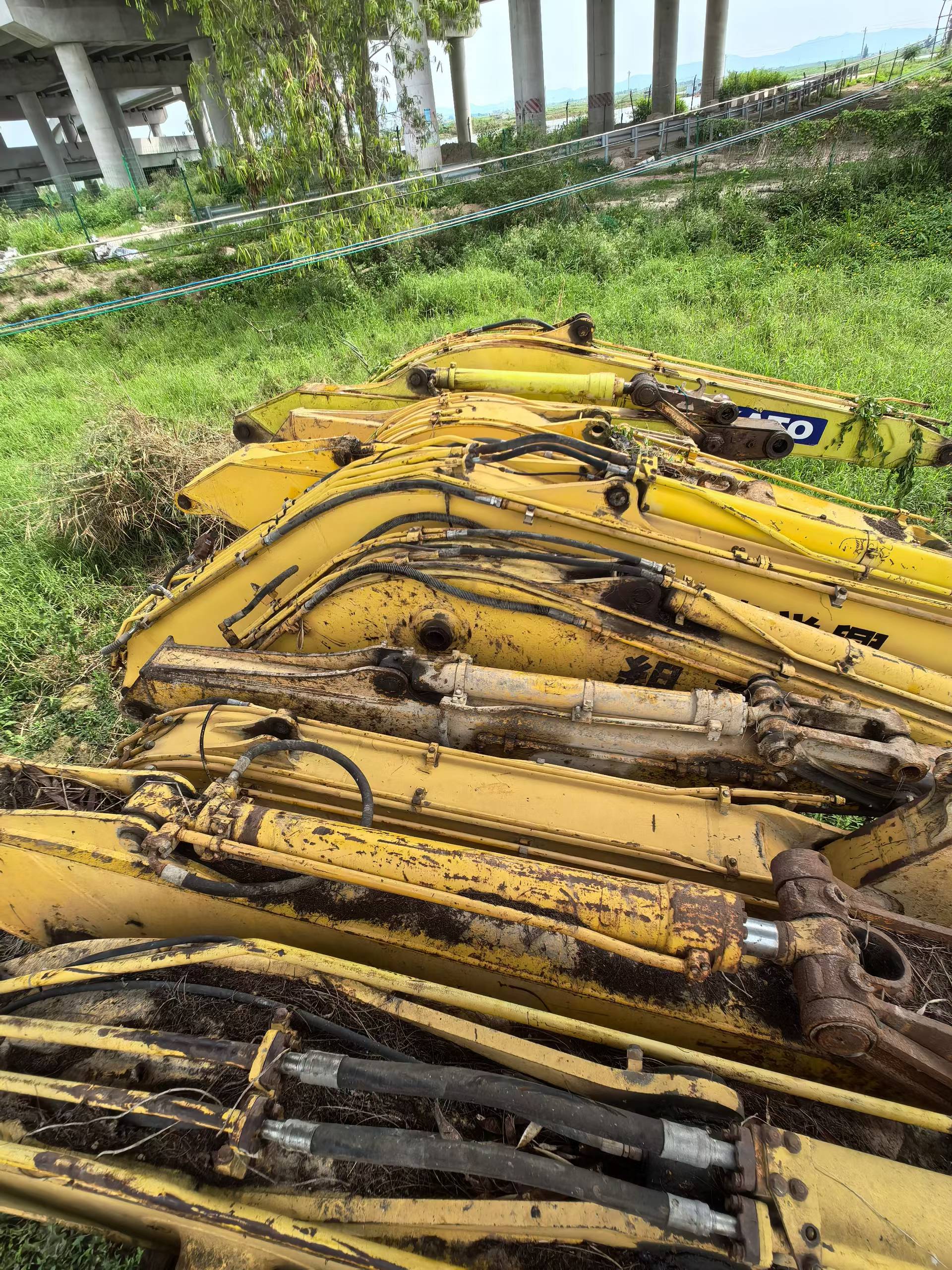 Buy Sumitomo SH200A1 Used Excavator / 1