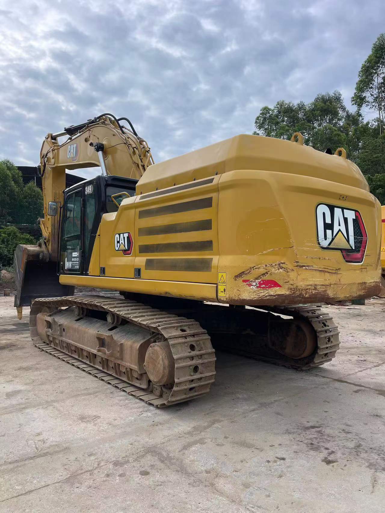 Buy Caterpillar 349E Used Excavator / 1