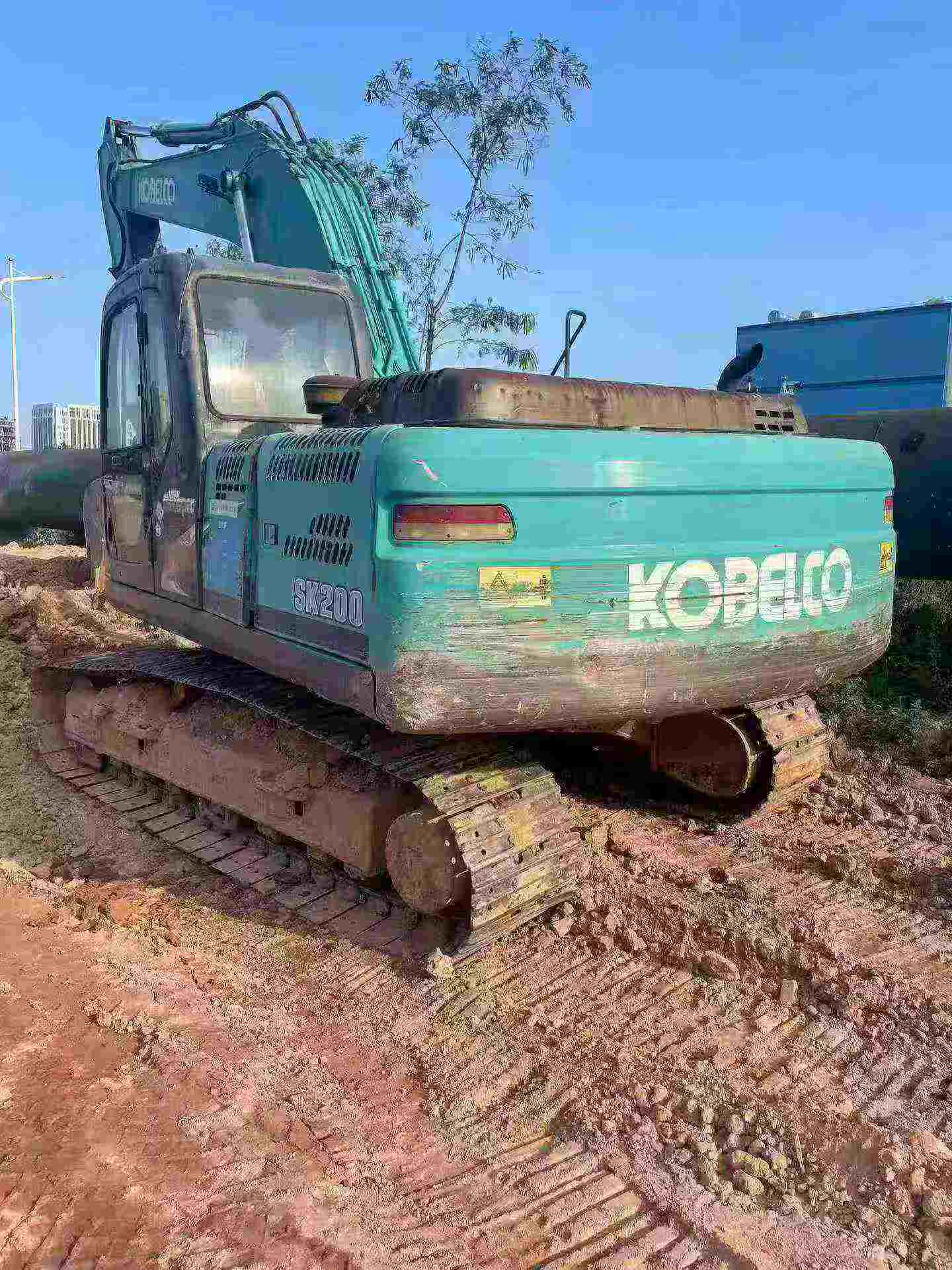 Buy Kobelco SK200 Used Excavator / 1