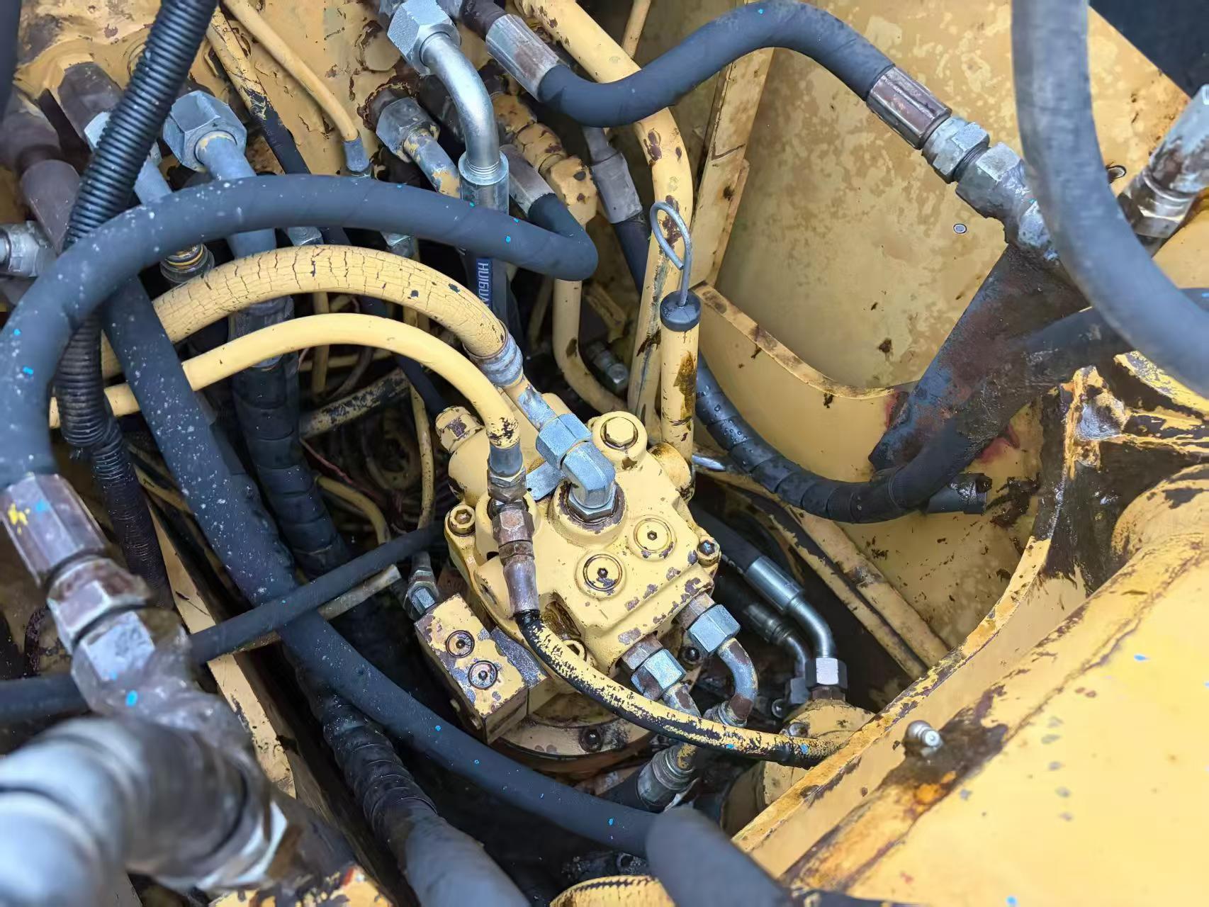 Buy Caterpillar 307B Used Excavator / 8 Buy Caterpillar 307B Used Excavator / 8
