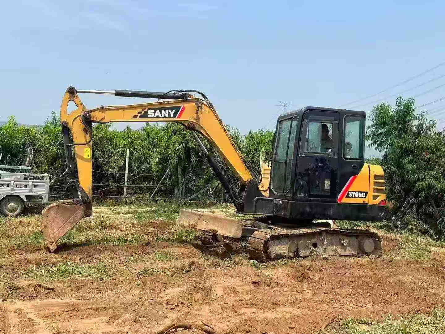 Buy Sany SY60 Used Excavator / 3 Buy Sany SY60 Used Excavator / 3