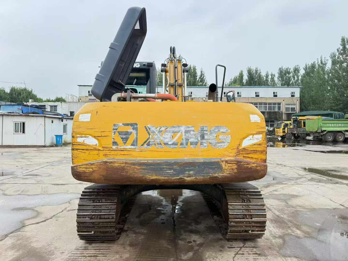 Buy XCMG XE135B Used Excavator / 4 Buy XCMG XE135B Used Excavator / 4