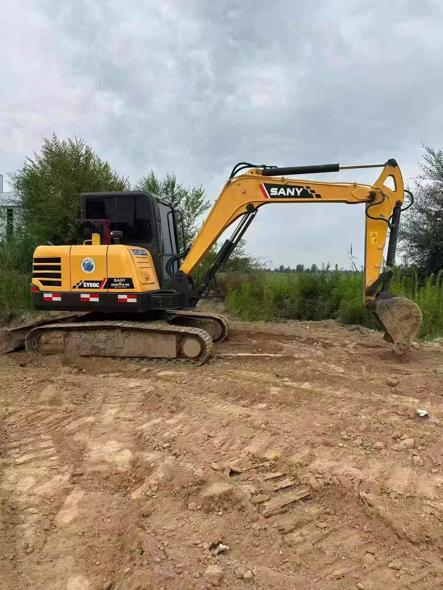 Buy Sany SY60 Used Excavator / 7 Buy Sany SY60 Used Excavator / 7