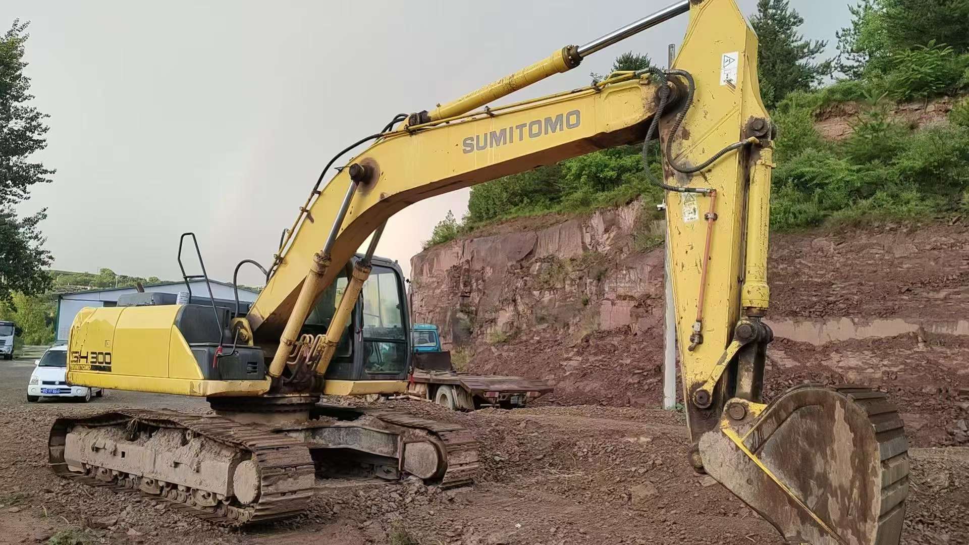 Buy Sumitomo SH240-3 Used Excavator / 4 Buy Sumitomo SH240-3 Used Excavator / 4