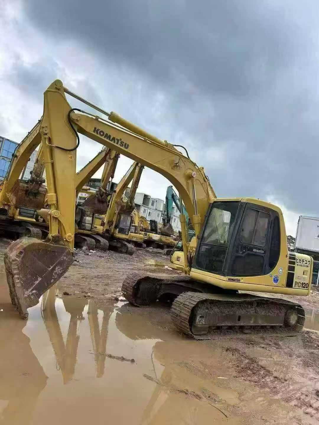 Buy Komatsu PC120-6 Used Excavator / 3 Buy Komatsu PC120-6 Used Excavator / 3