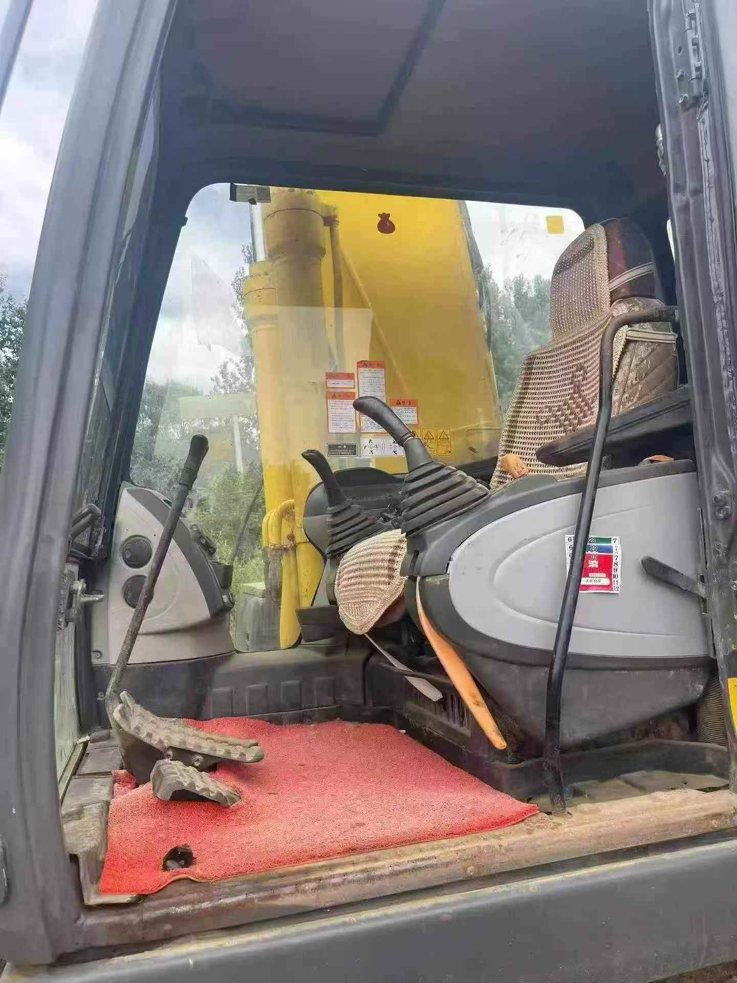 Buy Sumitomo SH210-5 Used Excavator / 5 Buy Sumitomo SH210-5 Used Excavator / 5