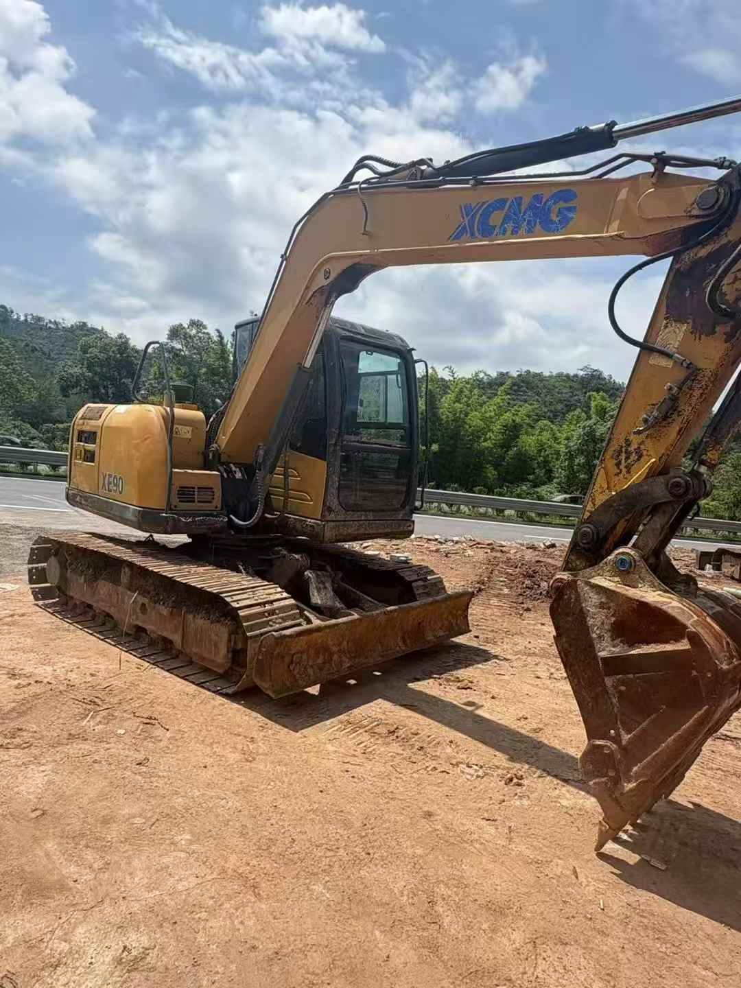 Buy XCMG XE75C Used Excavator / 7 Buy XCMG XE75C Used Excavator / 7