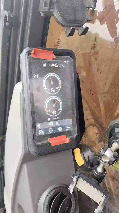 Buy XCMG XE135B Used Excavator / 1