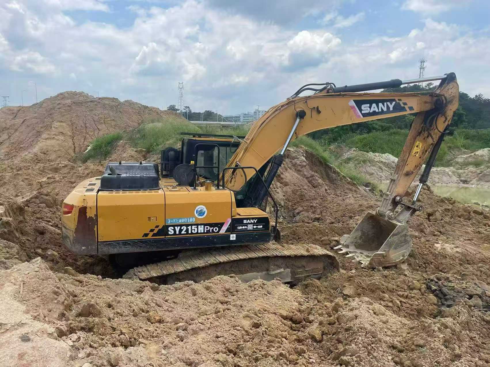 Buy Sany SY215C Used Excavator