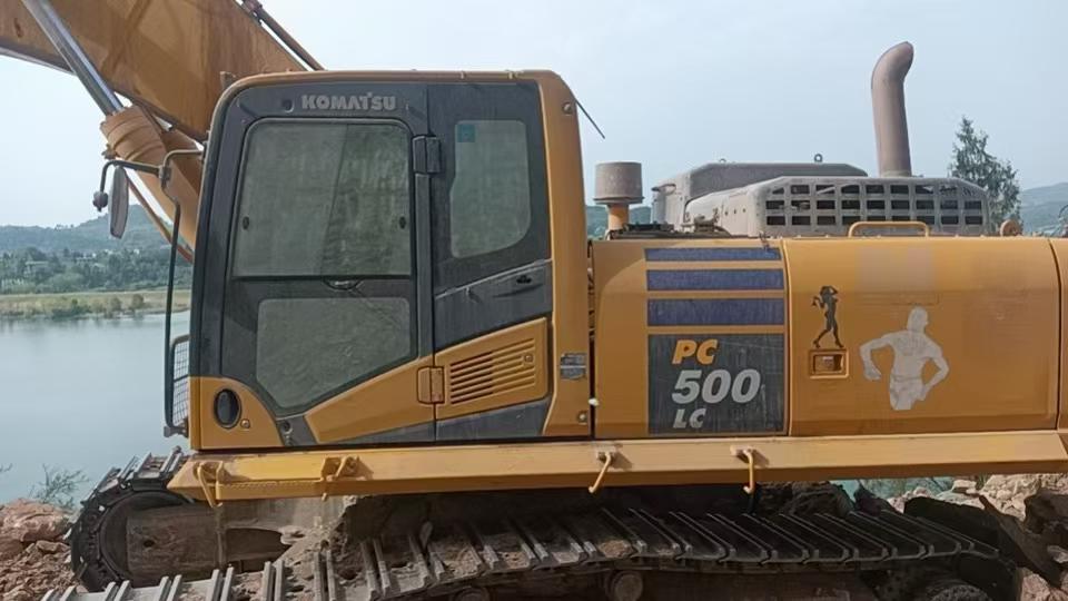 Compre Excavadora Komatsu WA500-3 Usada / 2