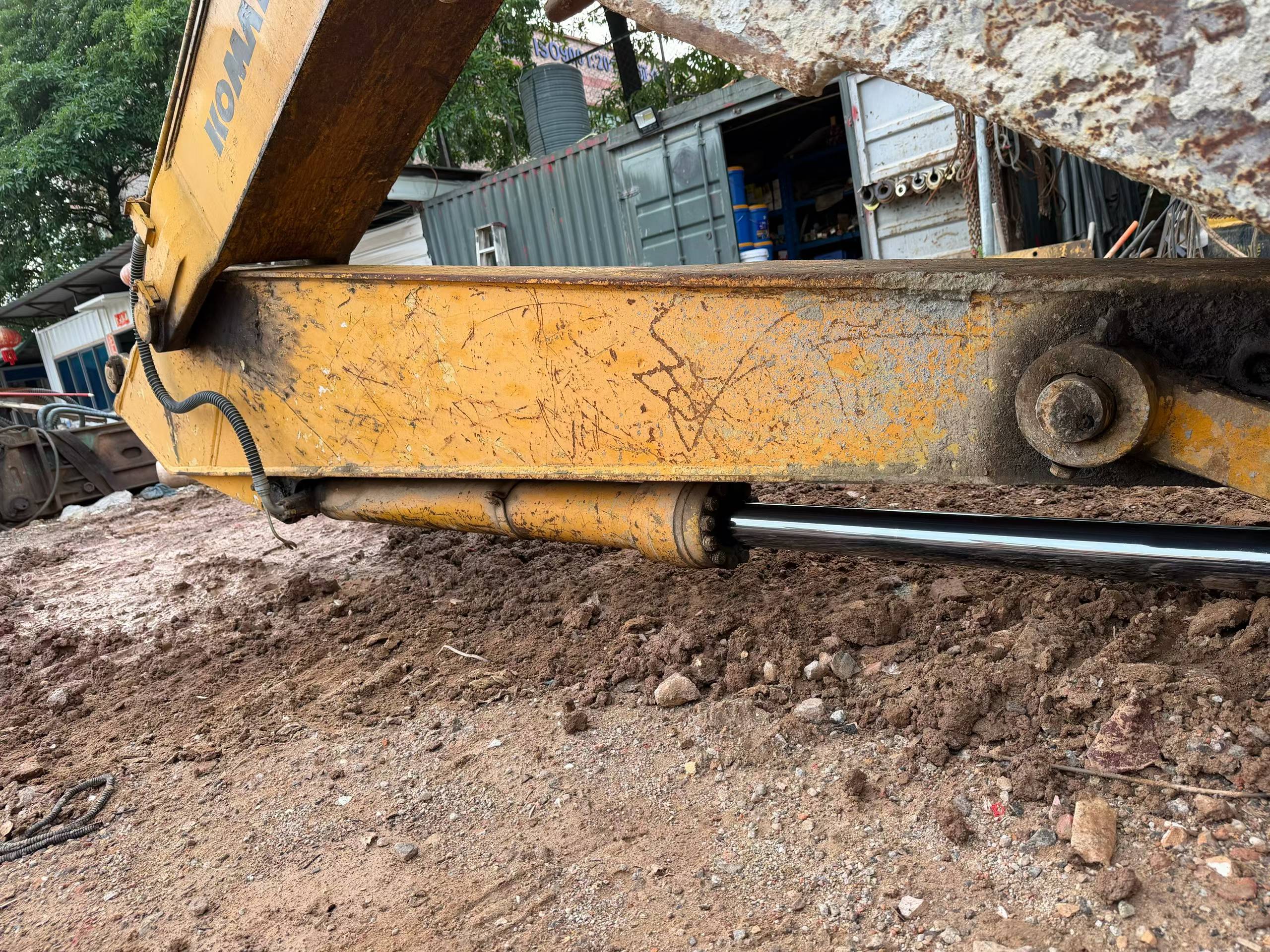Buy Komatsu PC200 Used Excavator / 3 Buy Komatsu PC200 Used Excavator / 3