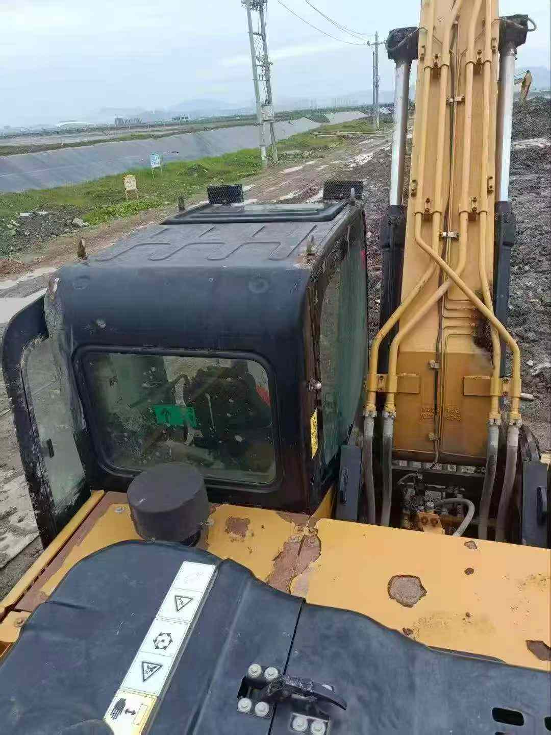 Buy Sany SY205C Used Excavator / 2 Buy Sany SY205C Used Excavator / 2
