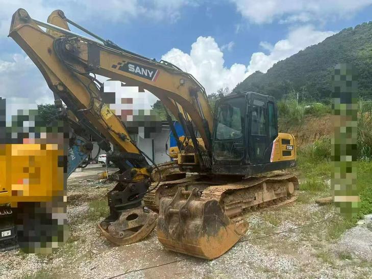 Buy Sany SY135 Used Excavator / 1