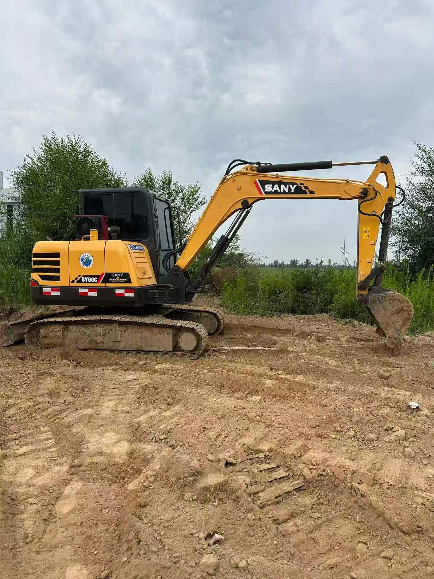 Buy Sany SY60 Used Excavator / 7 Buy Sany SY60 Used Excavator / 7