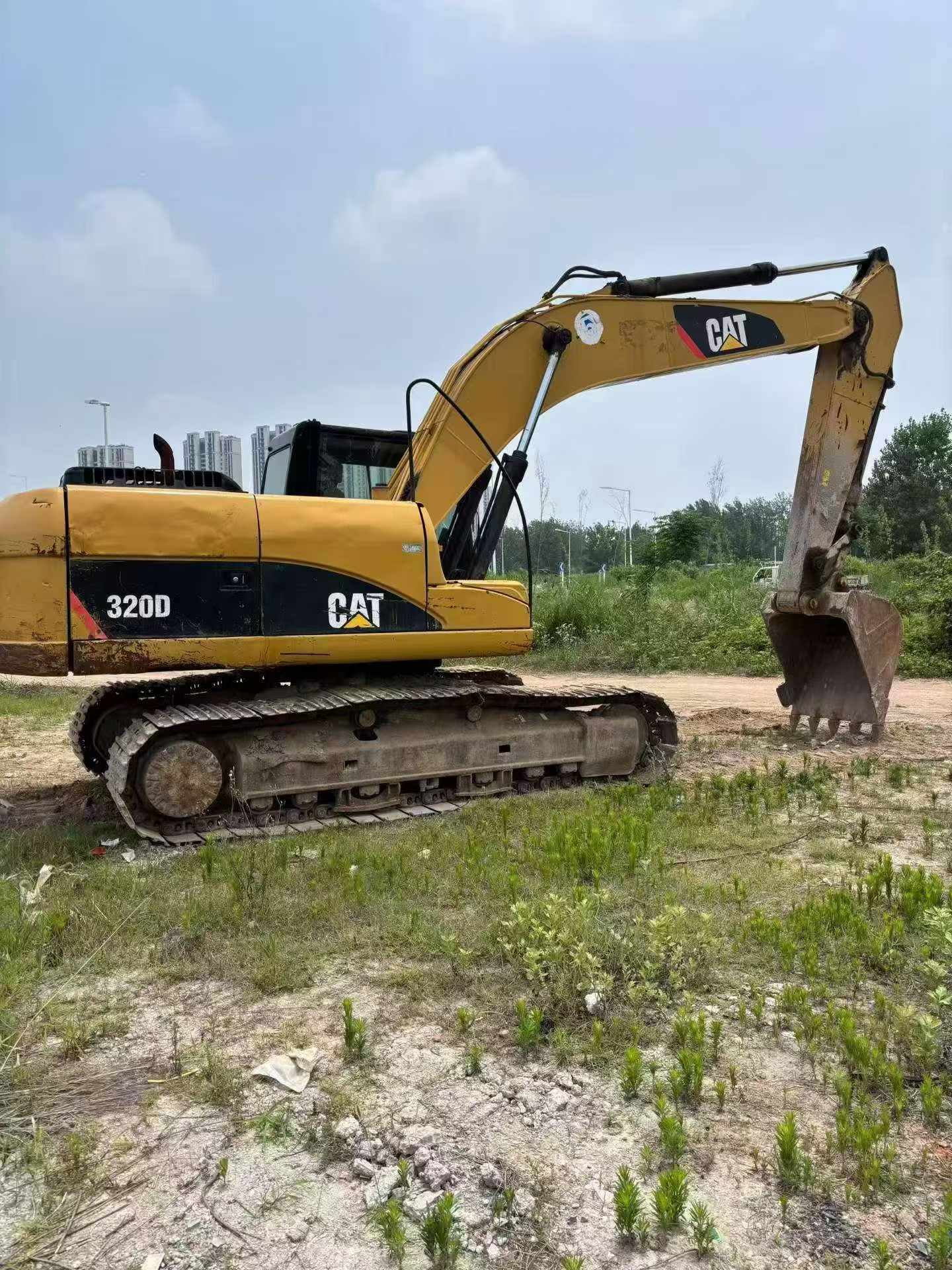 Buy Caterpillar 320A Used Excavator / 2 Buy Caterpillar 320A Used Excavator / 2