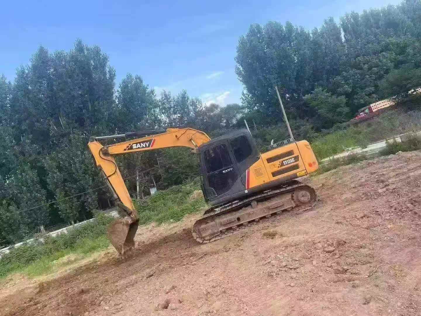 Buy Sany SY135 Used Excavator / 1