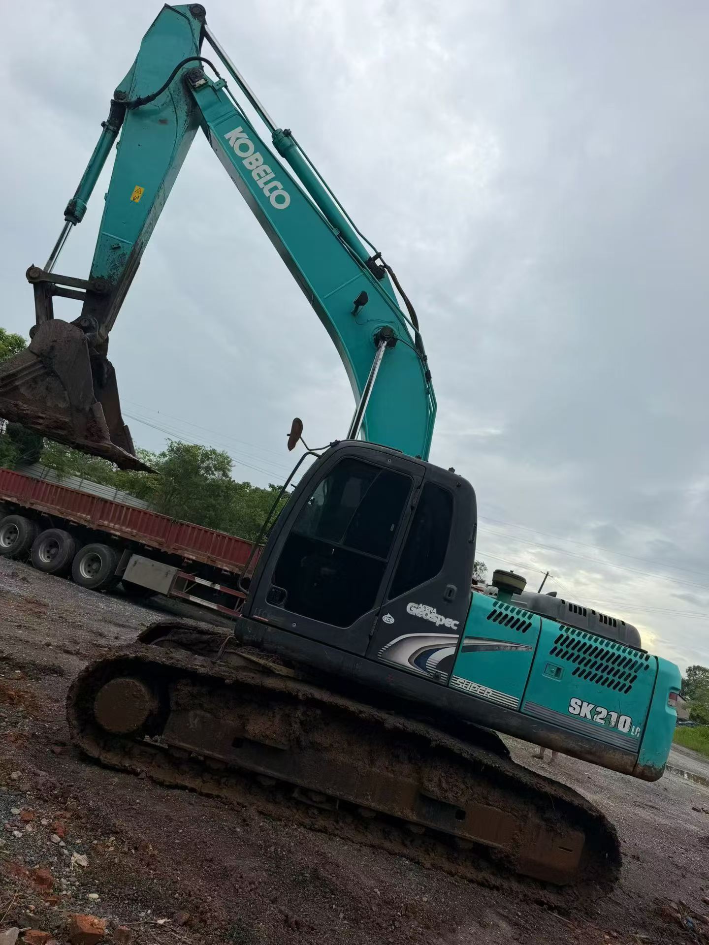 Buy Kobelco SK210 Used Excavator / 1