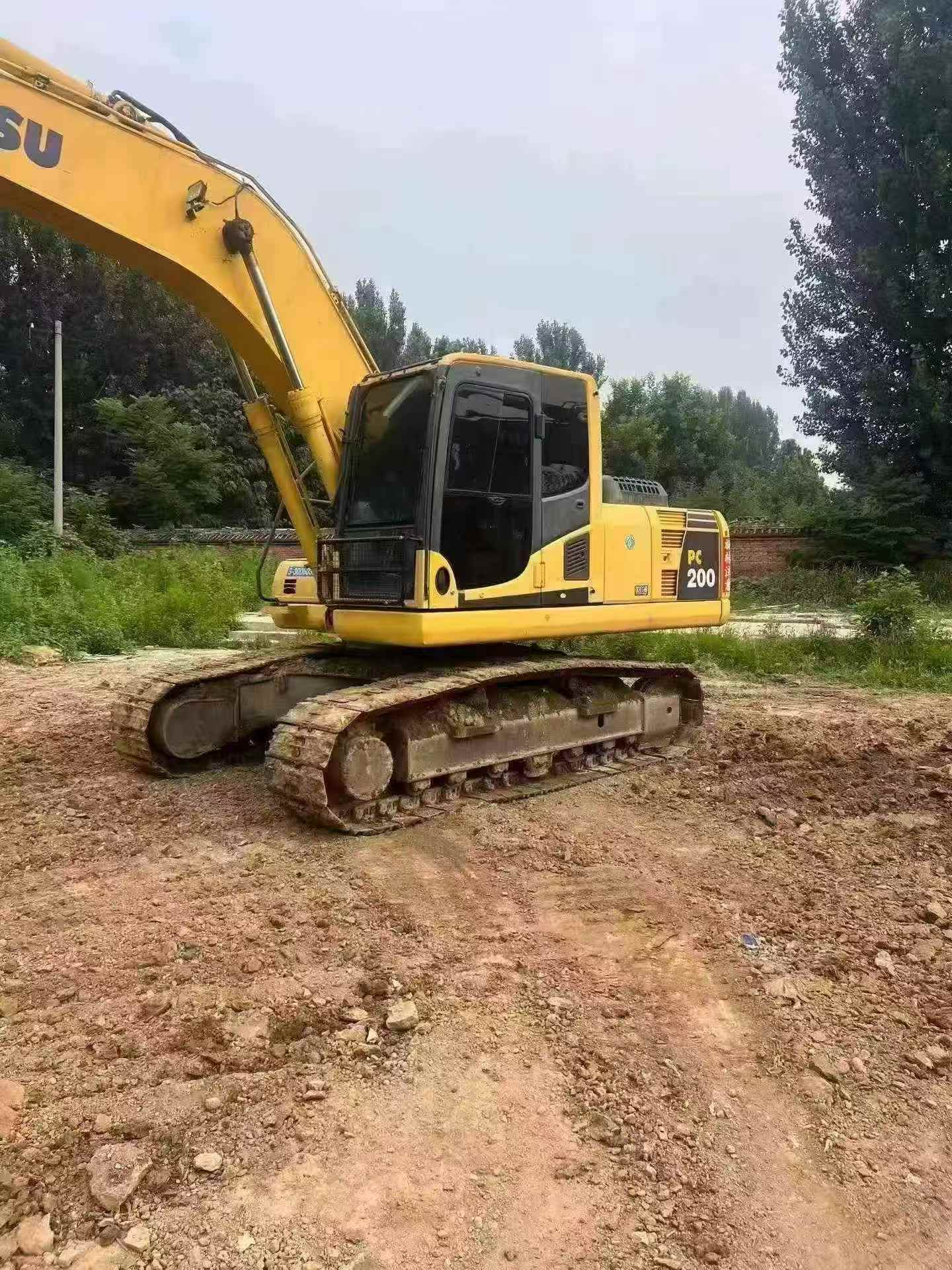 Buy Komatsu PC200 Used Excavator / 2 Buy Komatsu PC200 Used Excavator / 2