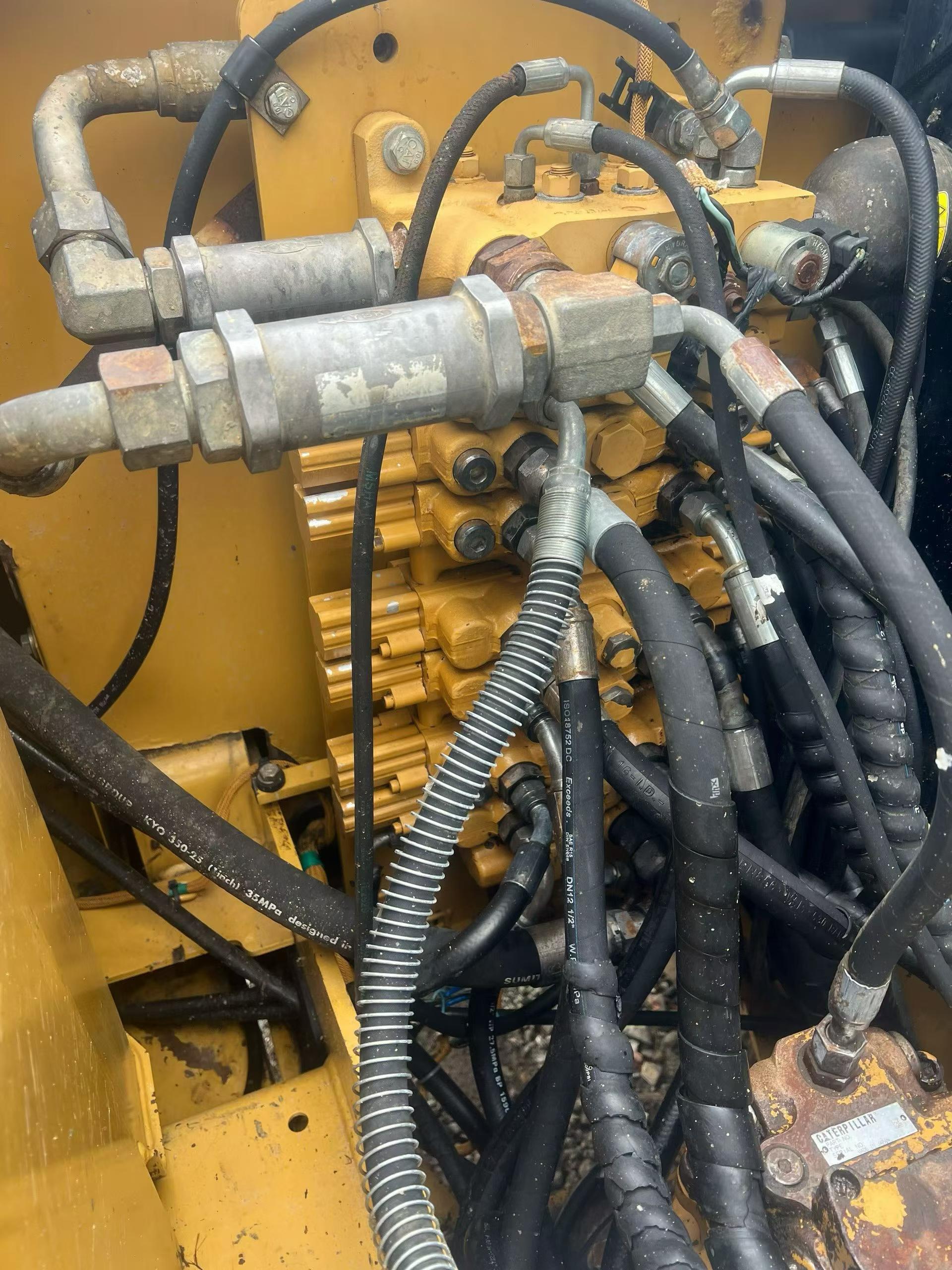 Buy Caterpillar 307B Used Excavator / 6 Buy Caterpillar 307B Used Excavator / 6