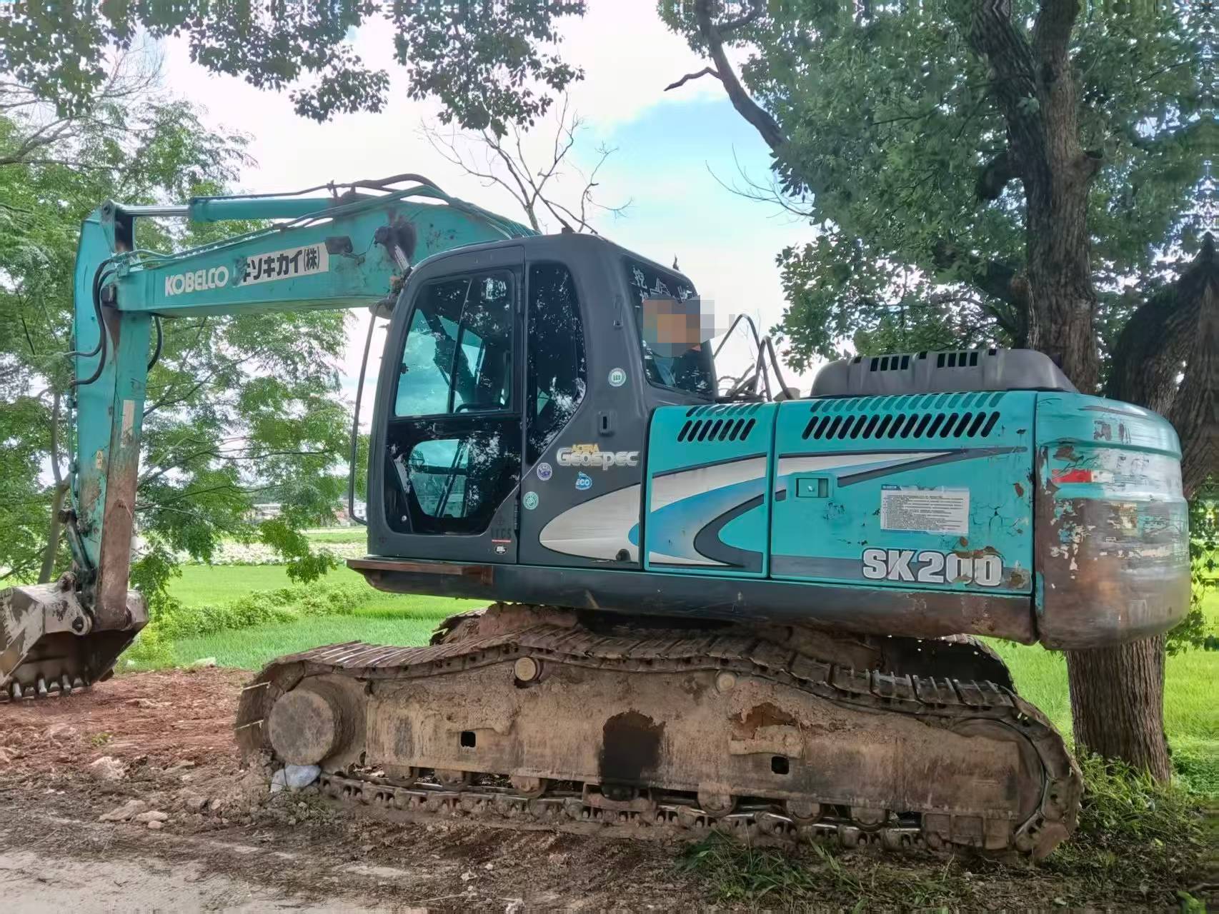 Buy Kobelco SK200-11 Used Excavator