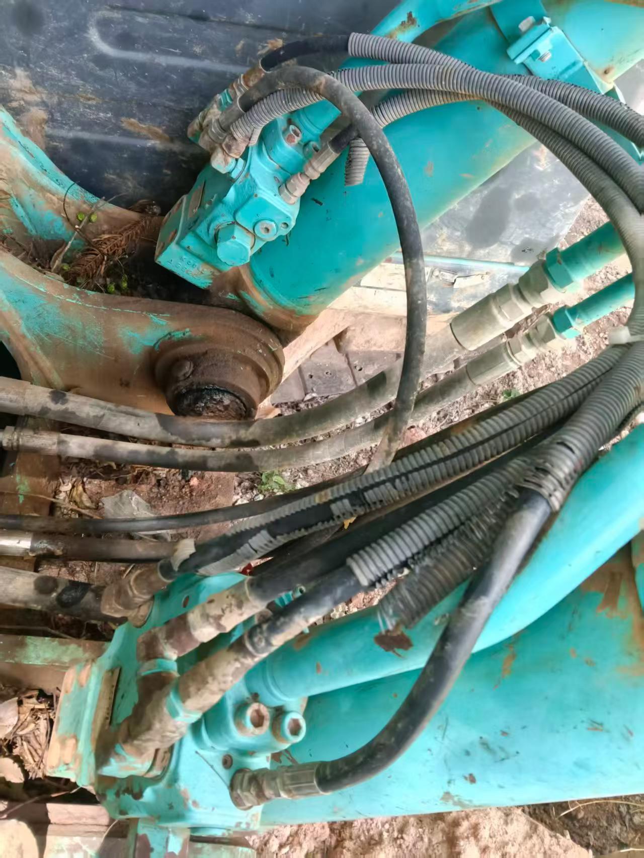 Buy Kobelco SK200-11 Used Excavator / 7 Buy Kobelco SK200-11 Used Excavator / 7