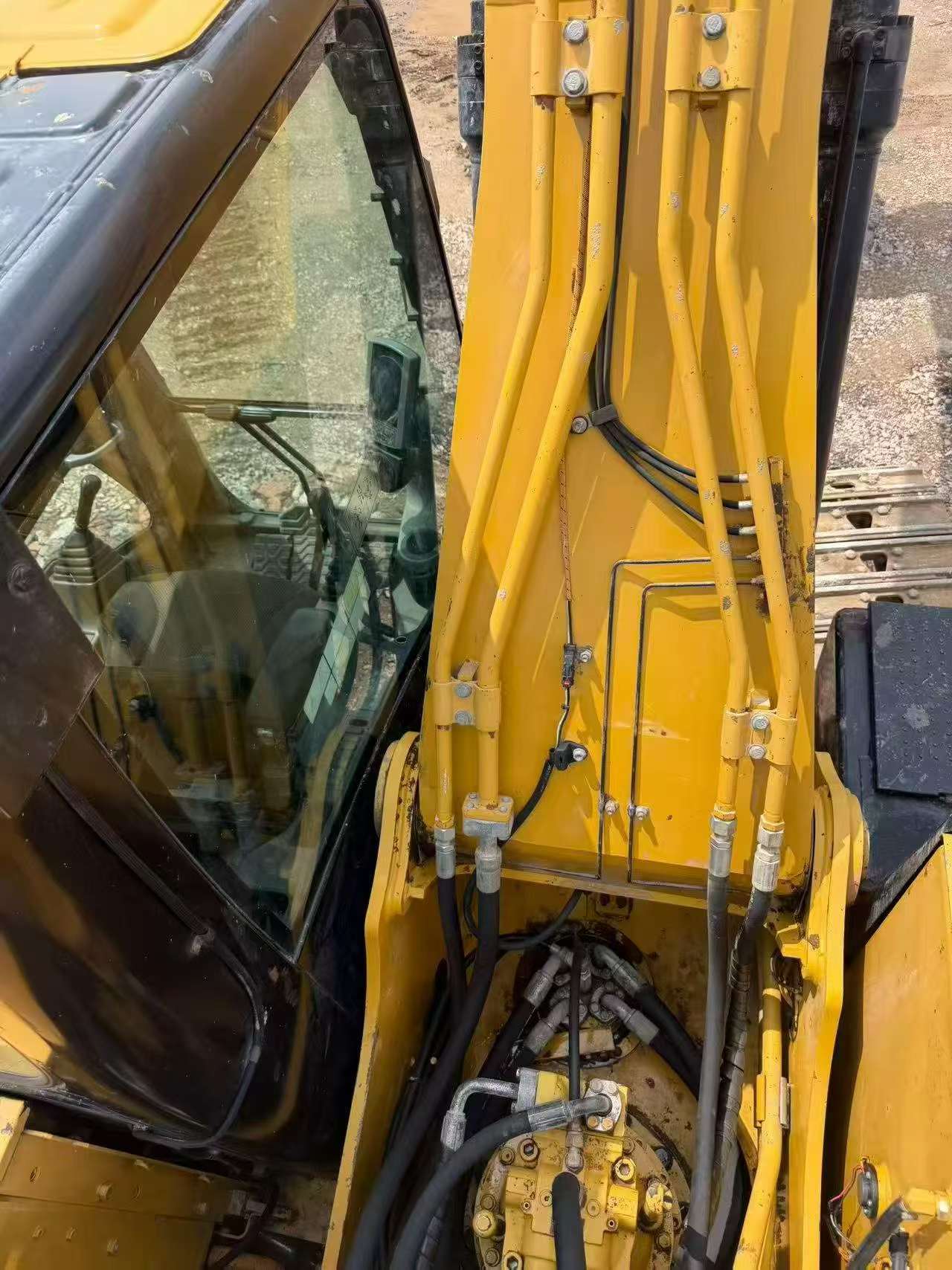 Buy Caterpillar 320D Used Excavator / 8 Buy Caterpillar 320D Used Excavator / 8