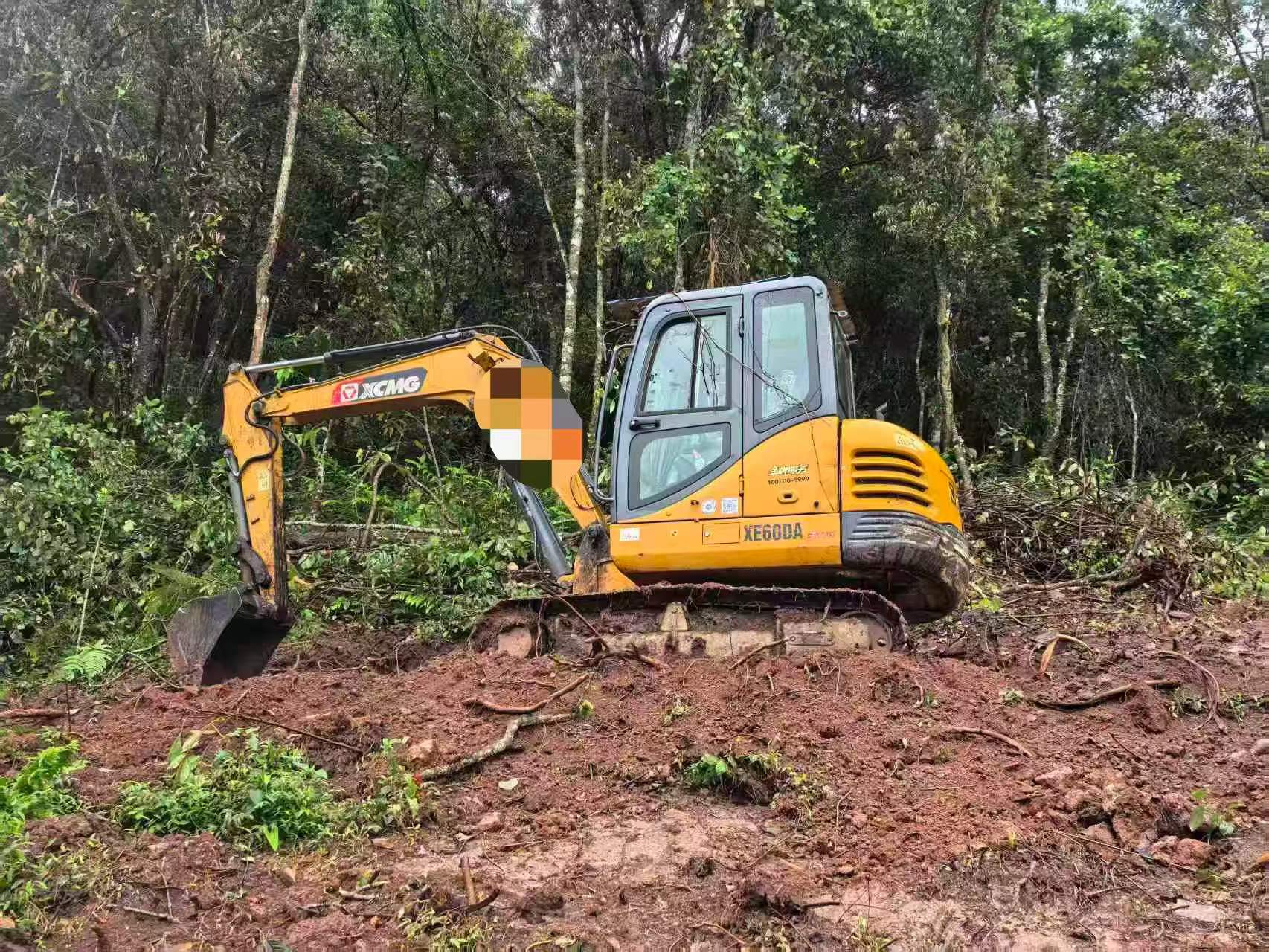 Buy XCMG XE60 Used Excavator / 1