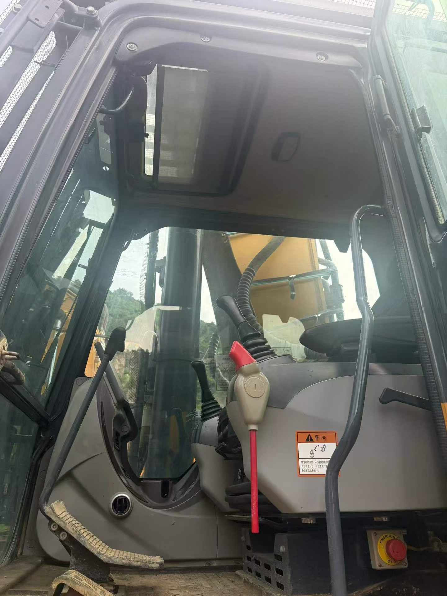 Buy XCMG XE550DK Used Excavator / 9 Buy XCMG XE550DK Used Excavator / 9