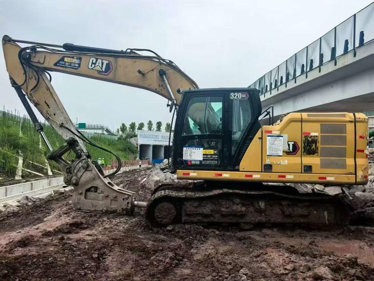 Buy Caterpillar 320GC Used Excavator / 1
