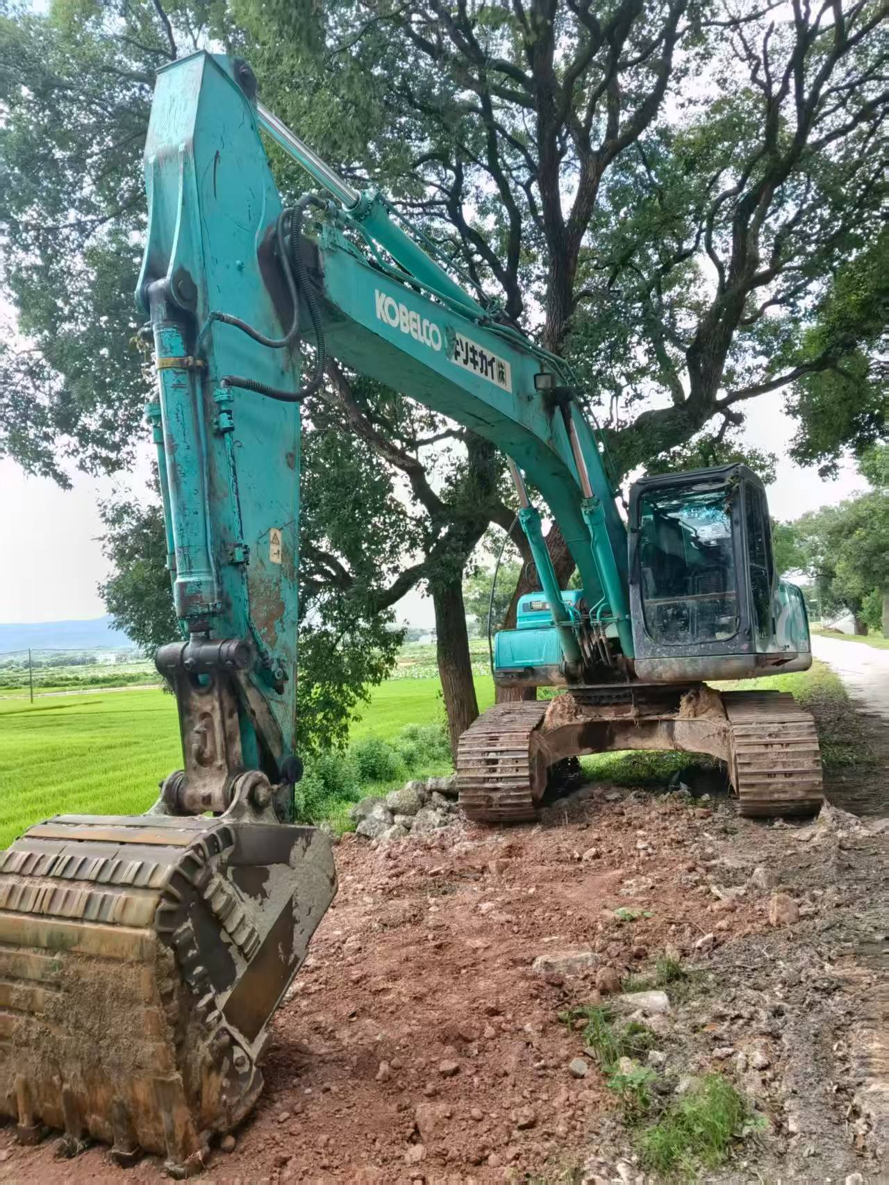 Buy Kobelco SK200-11 Used Excavator / 9 Buy Kobelco SK200-11 Used Excavator / 9