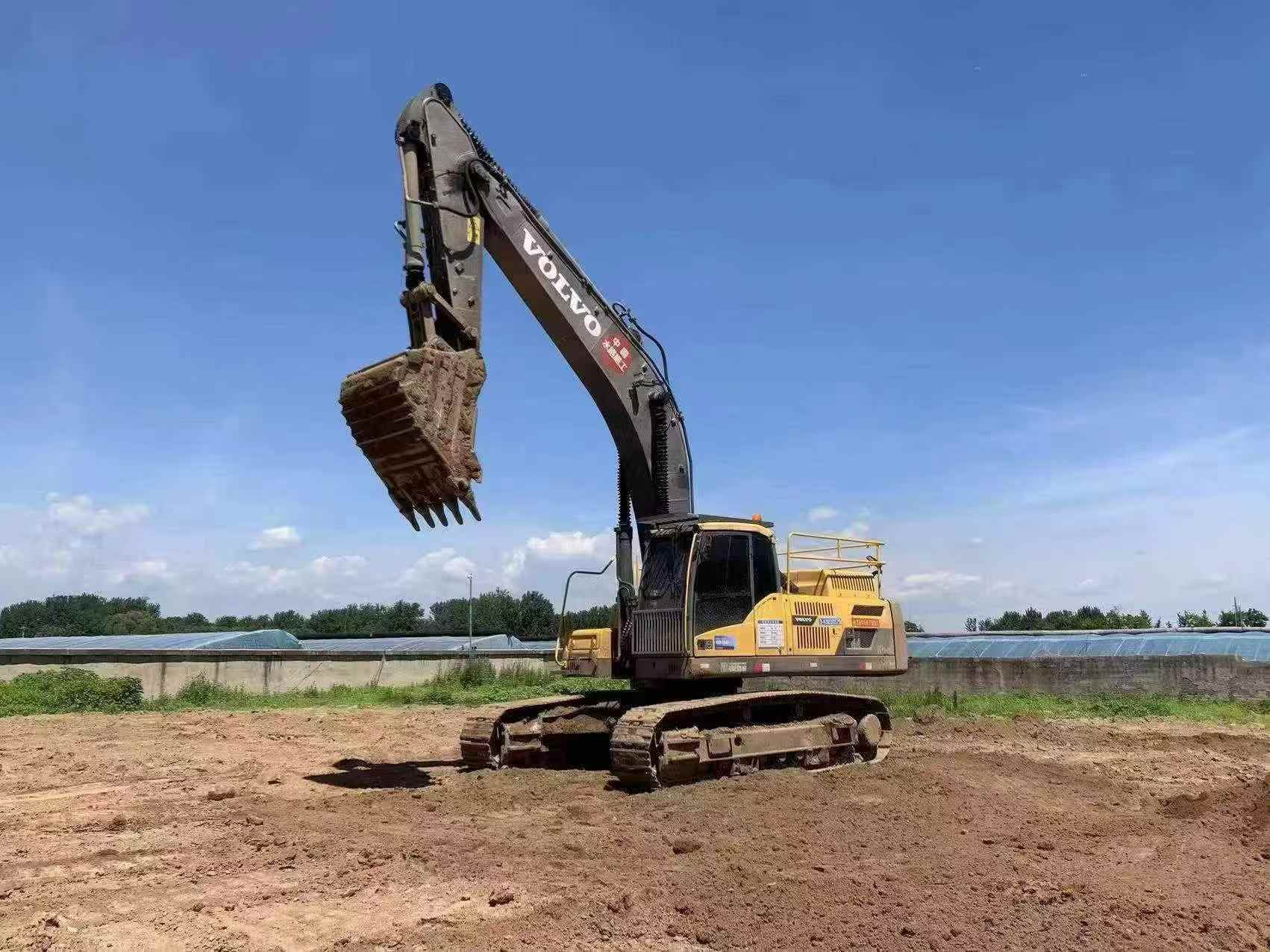 Buy Volvo EC380DL Used Excavator / 1
