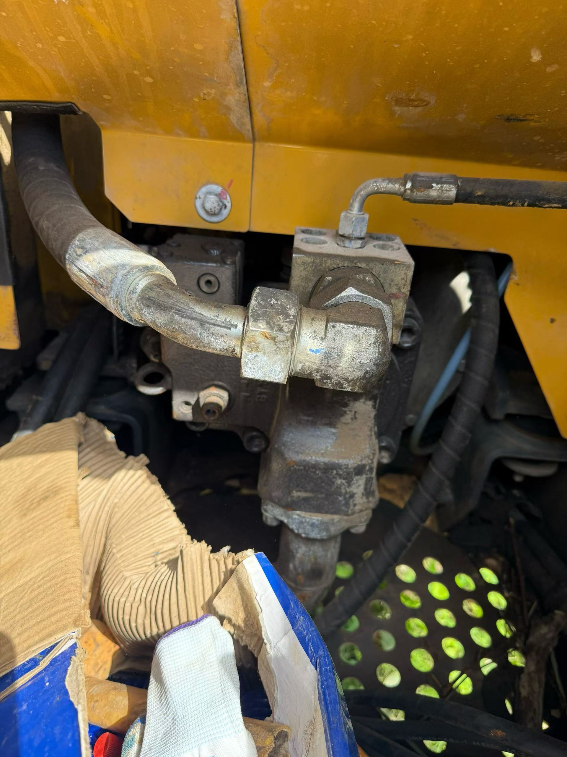Buy XCMG XE75C Used Excavator / 7 Buy XCMG XE75C Used Excavator / 7