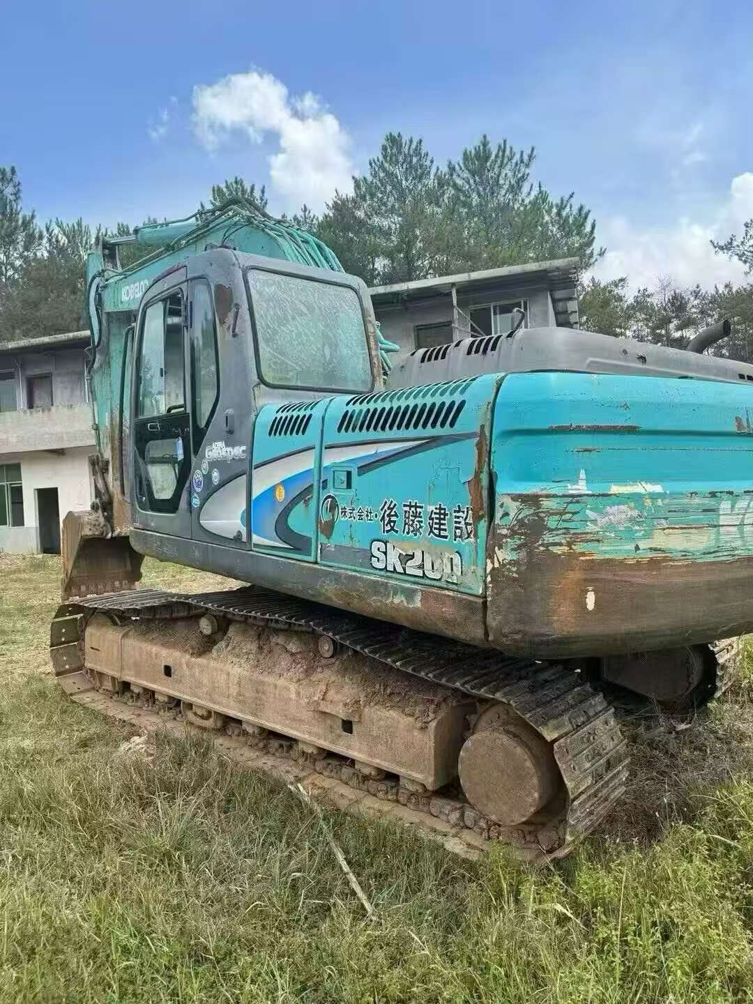 Buy Kobelco SK200-11 Used Excavator / 3 Buy Kobelco SK200-11 Used Excavator / 3