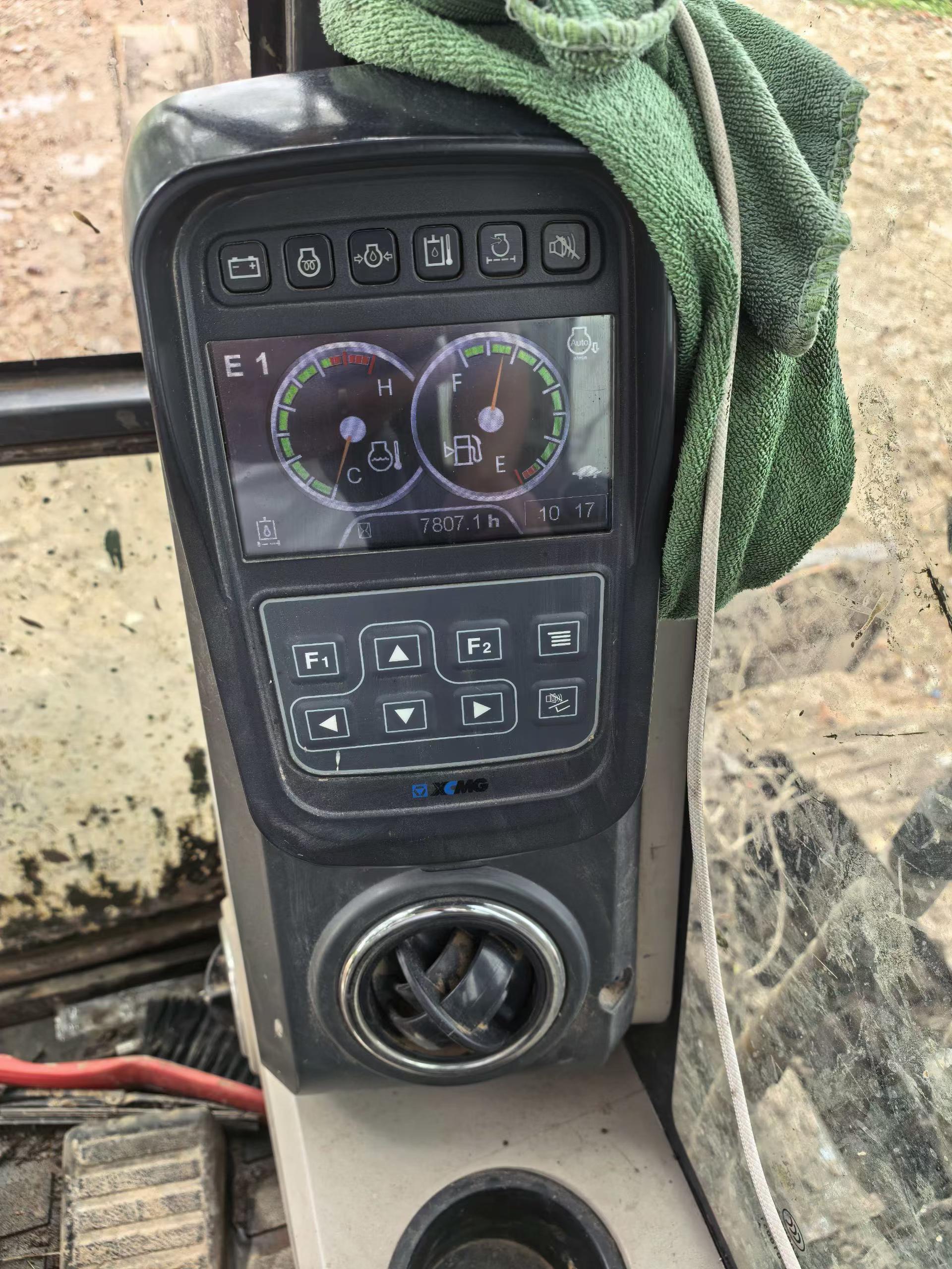 Buy XCMG XE75C Used Excavator / 8 Buy XCMG XE75C Used Excavator / 8