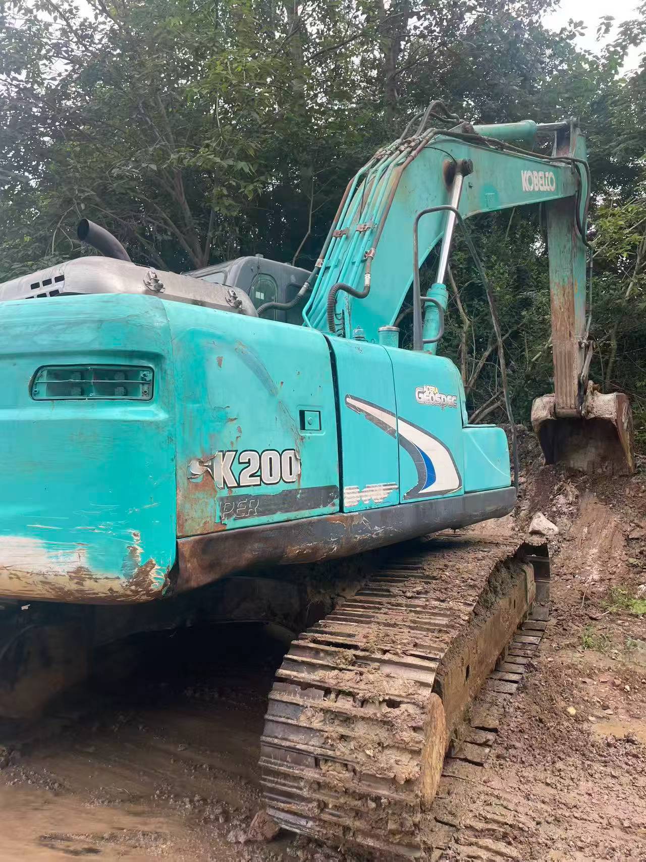 Buy Kobelco SK200 Used Excavator
