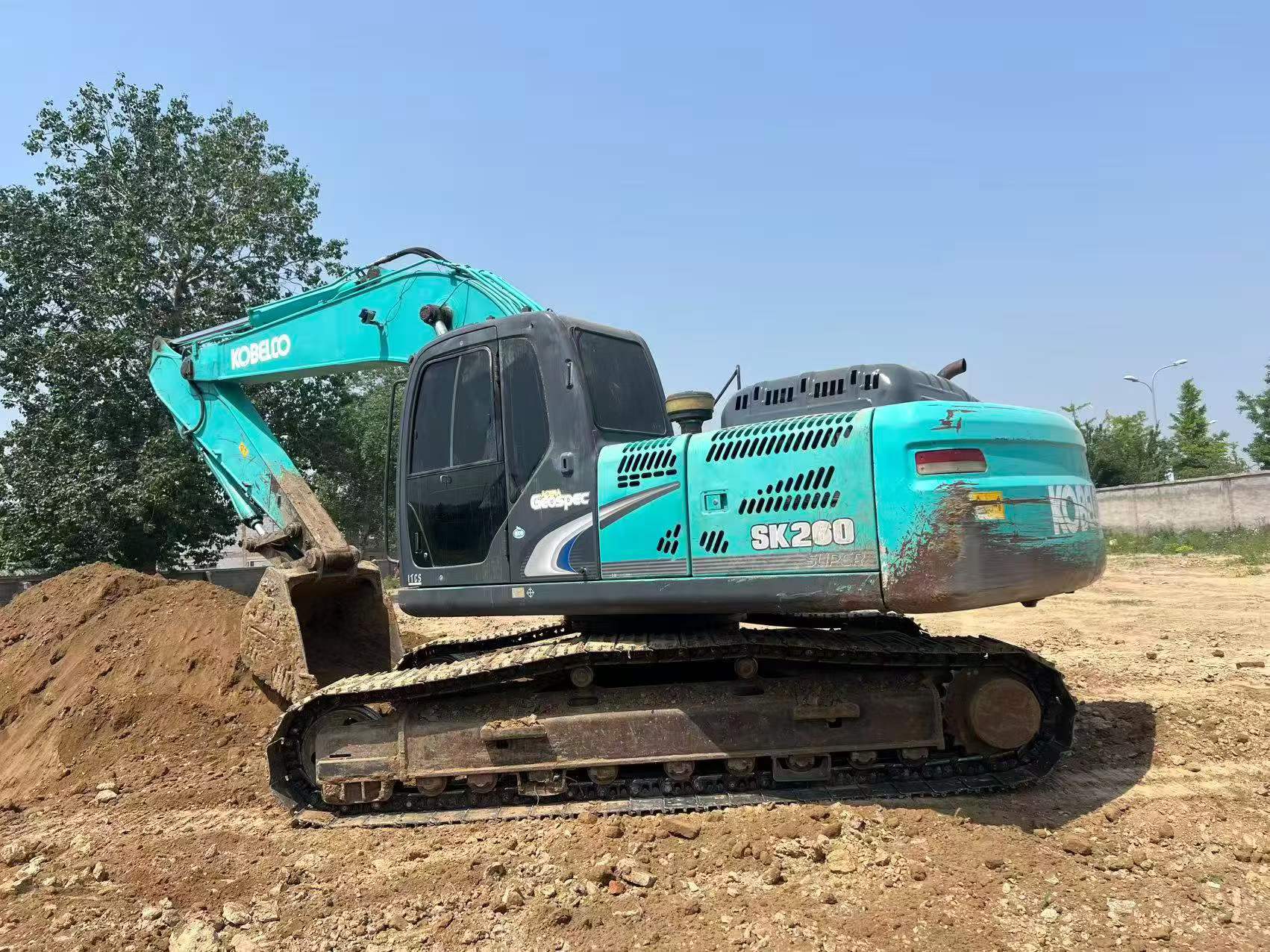 Buy Kobelco SK260 Used Excavator / 2 Buy Kobelco SK260 Used Excavator / 2