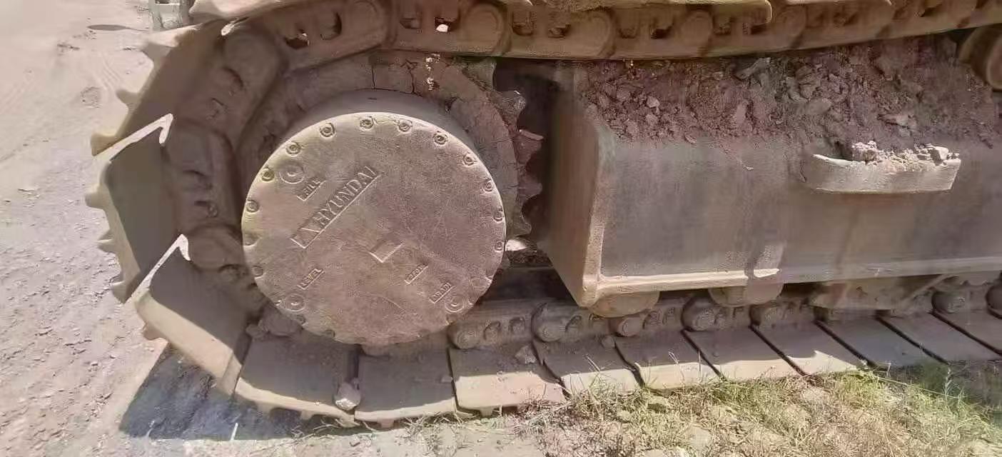 Buy Hyundai R350LVS Used Excavator / 3 Buy Hyundai R350LVS Used Excavator / 3