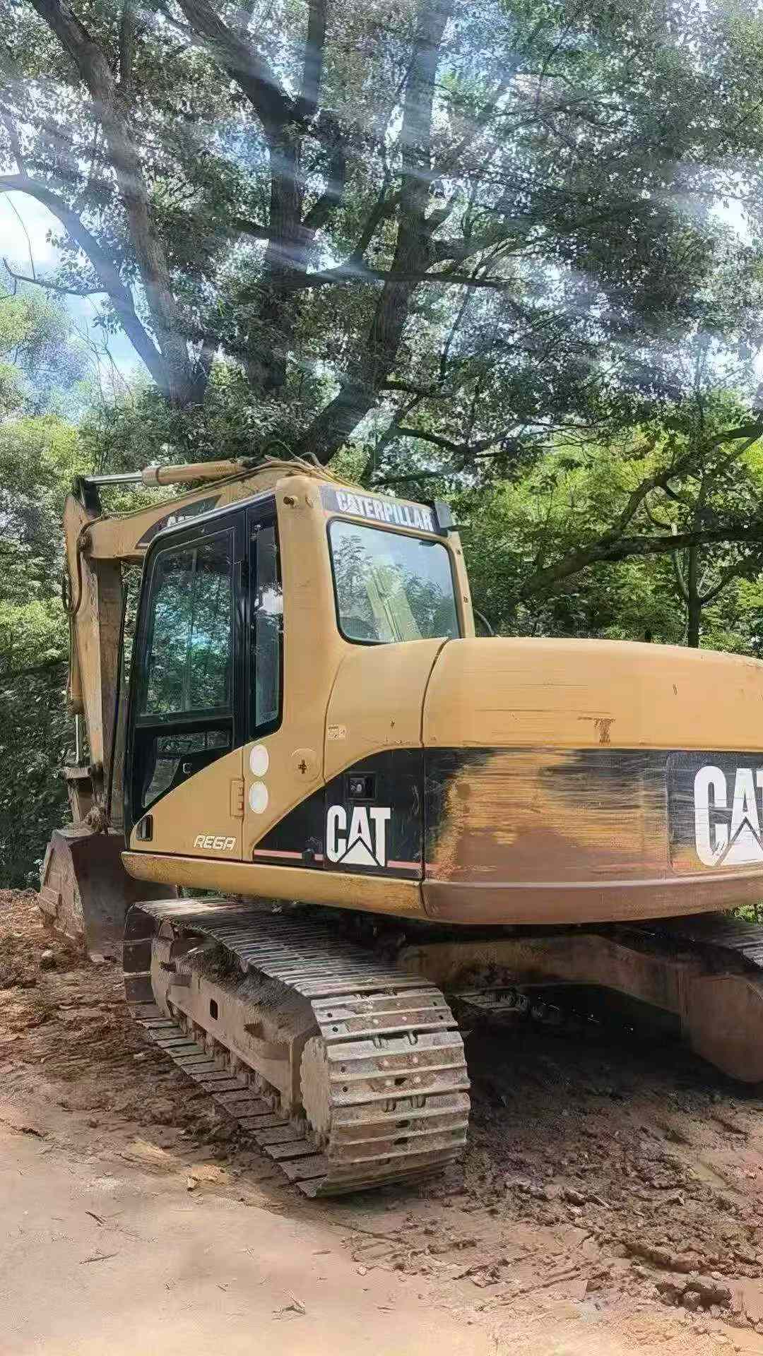 Comprar Caterpillar 311 Usado Escavadeira