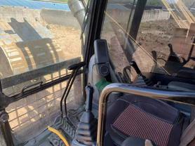 Buy Caterpillar 323D2L Used Excavator / 6 Buy Caterpillar 323D2L Used Excavator / 6