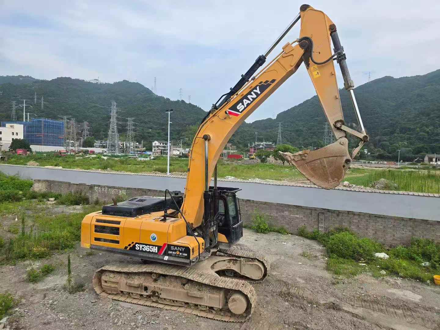 Buy Sany SY365C-8 Used Excavator / 2 Buy Sany SY365C-8 Used Excavator / 2