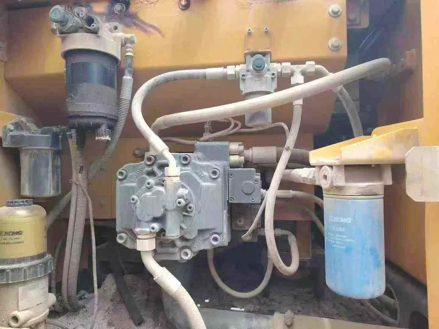 Buy XCMG XE200DA Used Excavator / 4 Buy XCMG XE200DA Used Excavator / 4