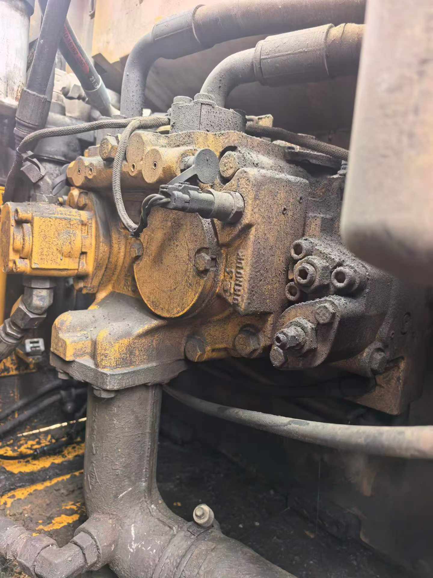 Buy Caterpillar 320D Used Excavator / 1