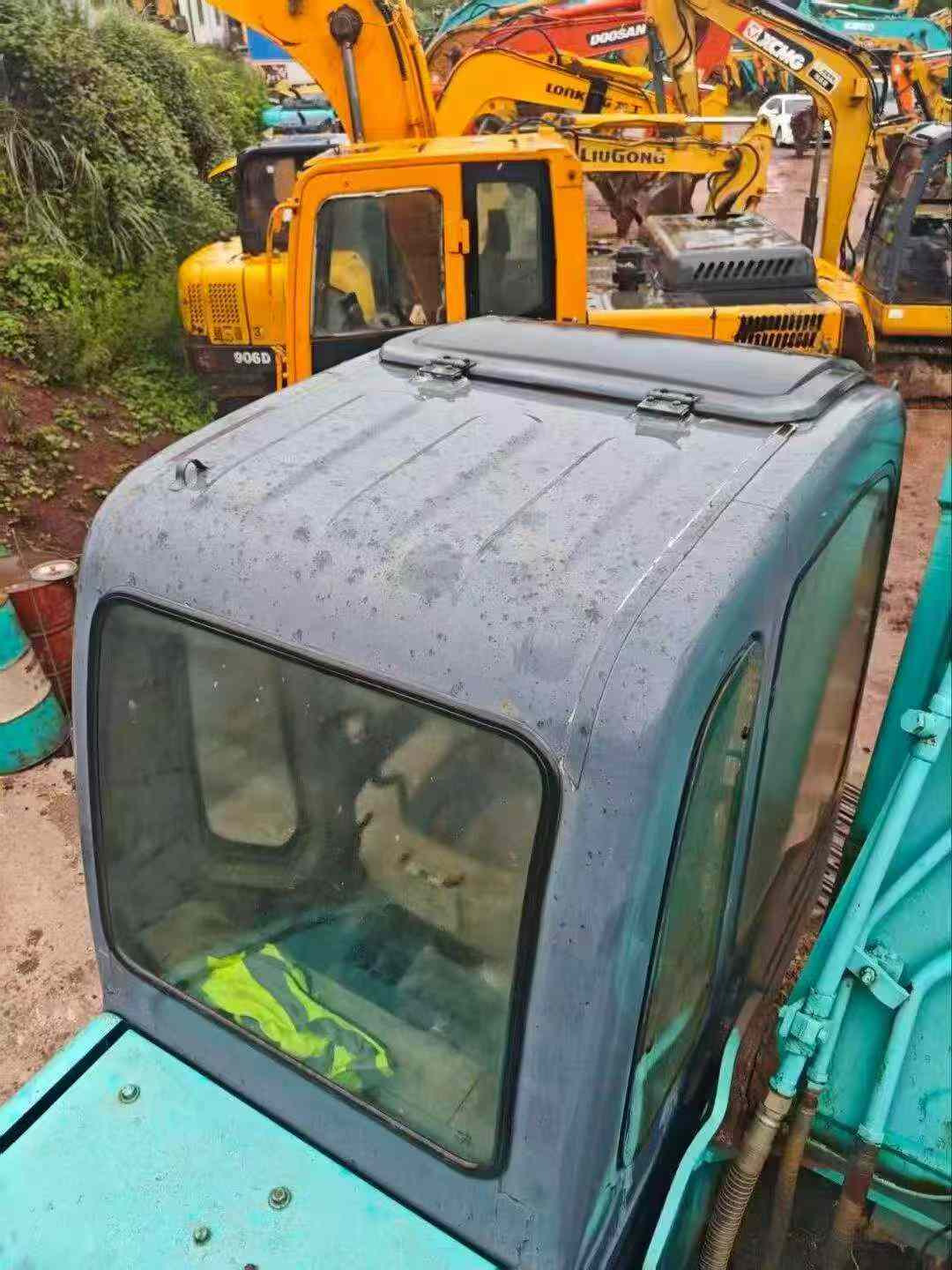 Buy Kobelco SK210 Used Excavator / 3