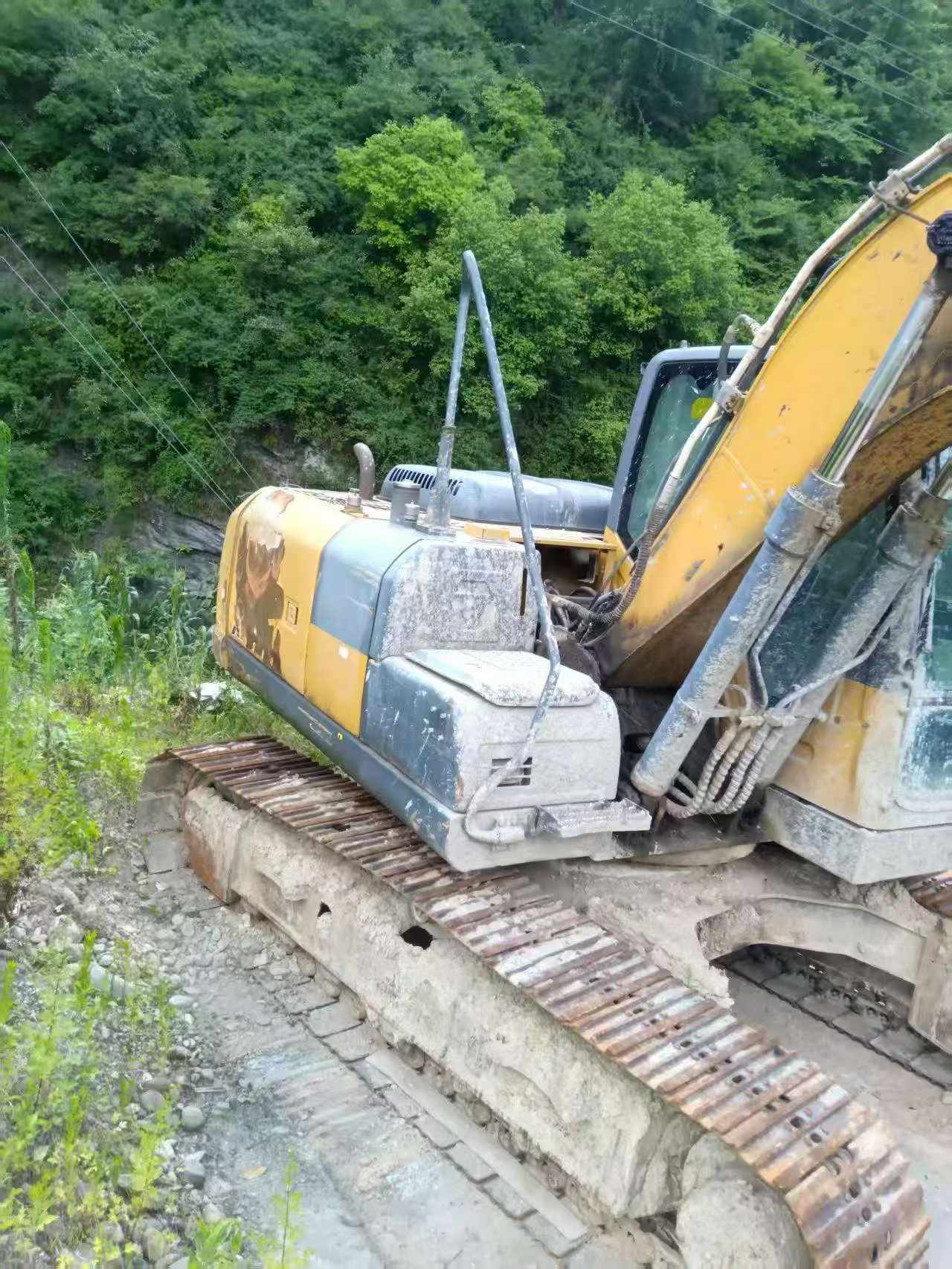 Buy XCMG XE150 Used Excavator / 2 Buy XCMG XE150 Used Excavator / 2